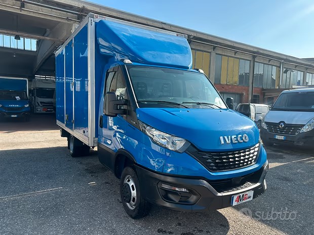 Iveco daily cassonato con sponda euro 6